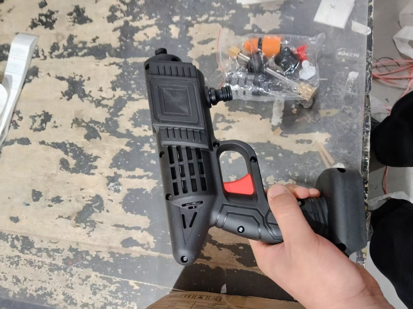 أداة غسيل السيارات الكهربائية المنزلية المحمولة